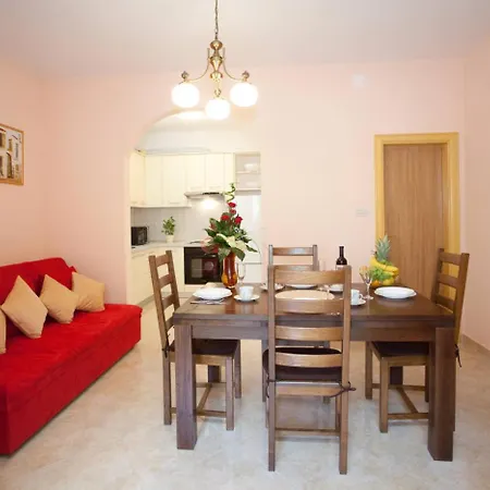Apartment Beautiful Sandy Beach