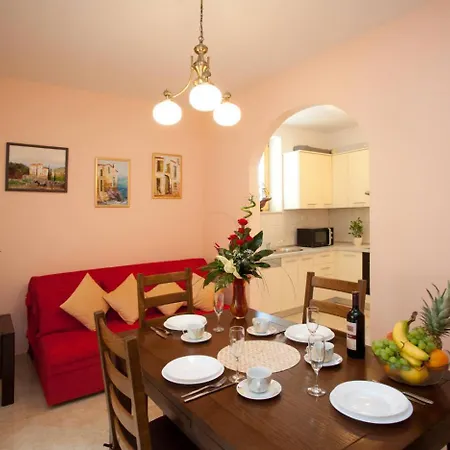Apartment Beautiful Sandy Beach