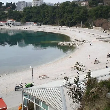 Beautiful Sandy Beach Apartment Split